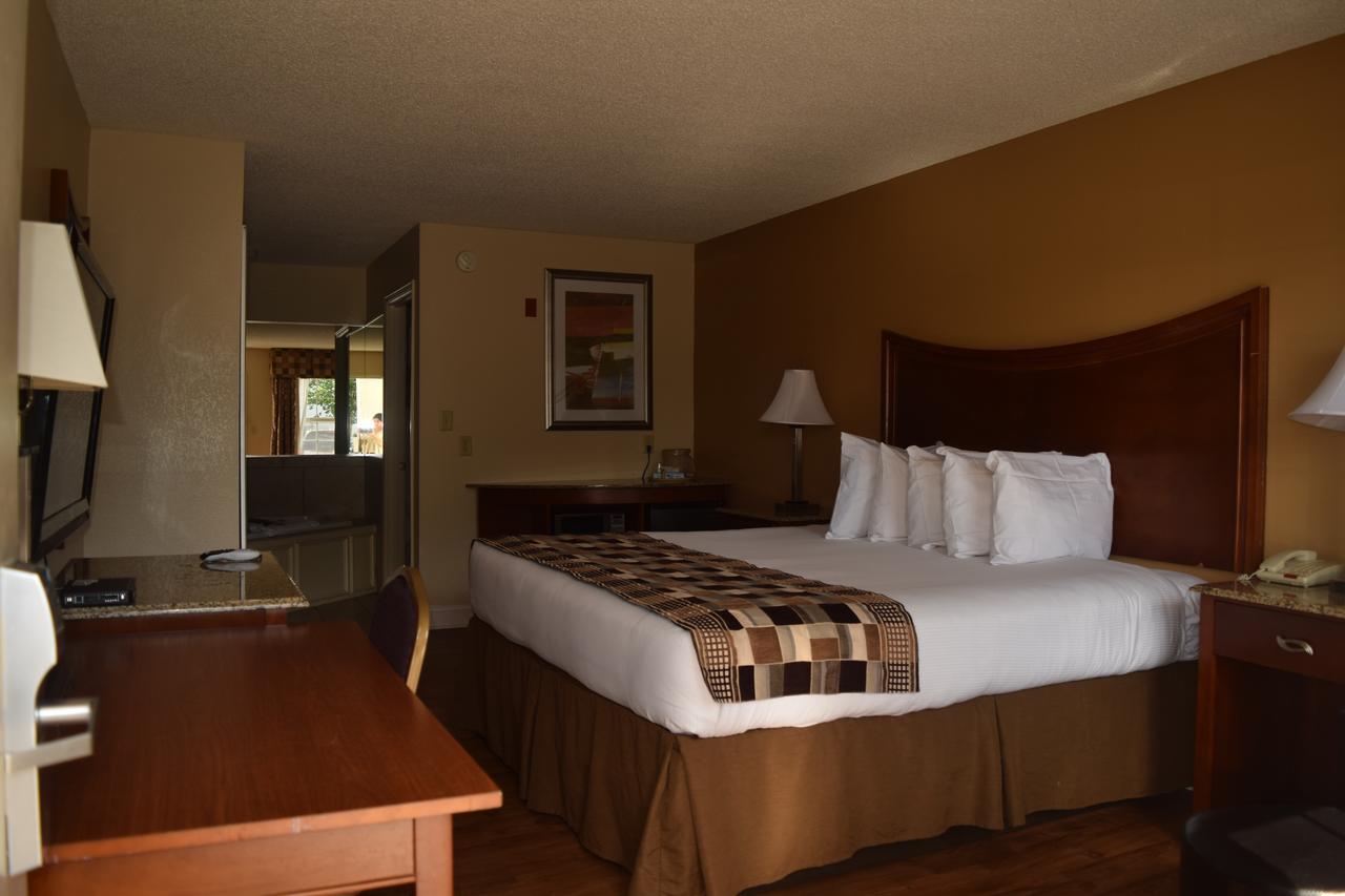 Atkinson Inn & Suites Lumberton Eksteriør billede