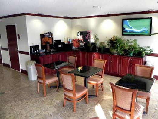 Atkinson Inn & Suites Lumberton Eksteriør billede